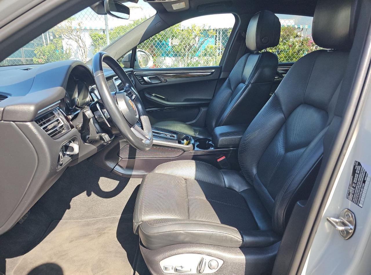 2022 Porsche Macan Base Gladstone OR