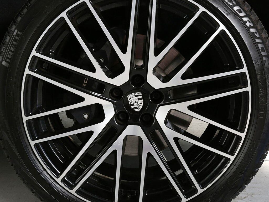 2022 Porsche Macan Base Indianapolis IN