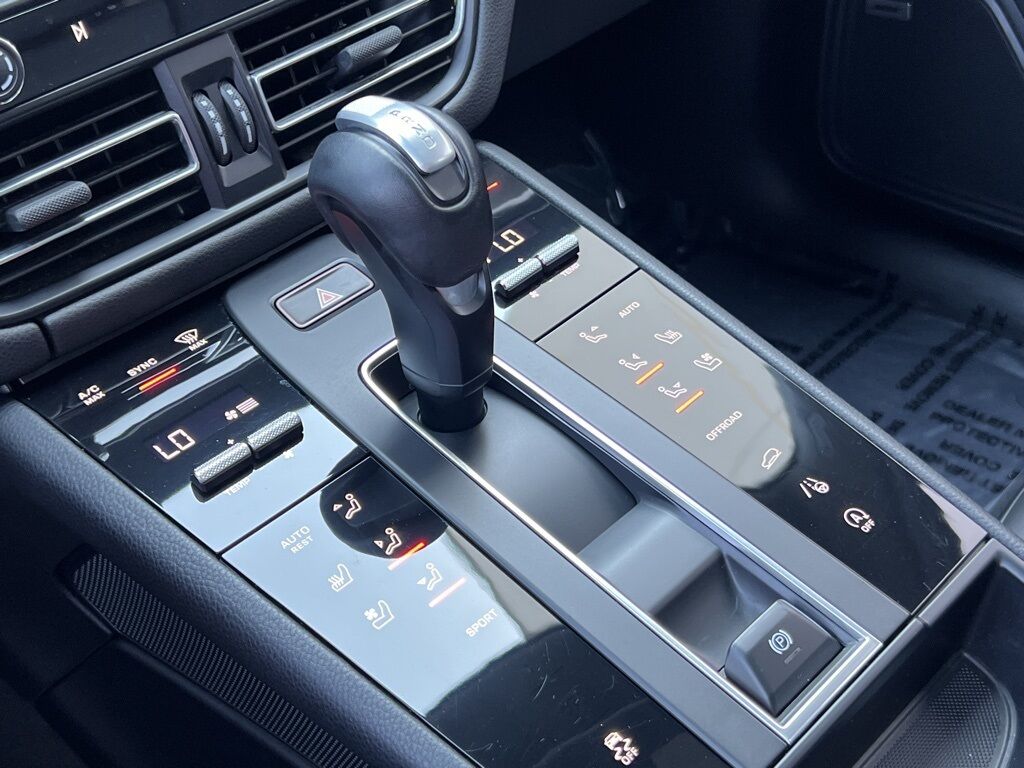 2022 Porsche Macan Base Indianapolis IN