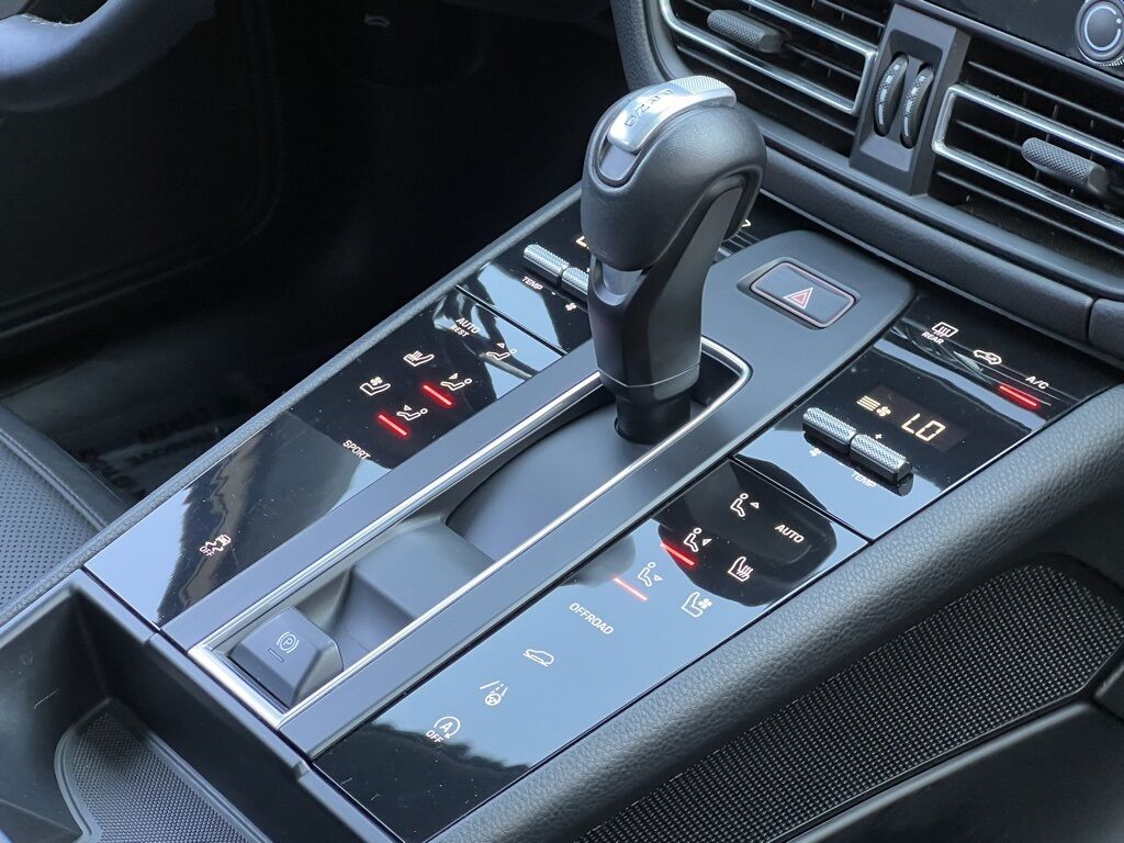 2022 Porsche Macan Base Indianapolis IN