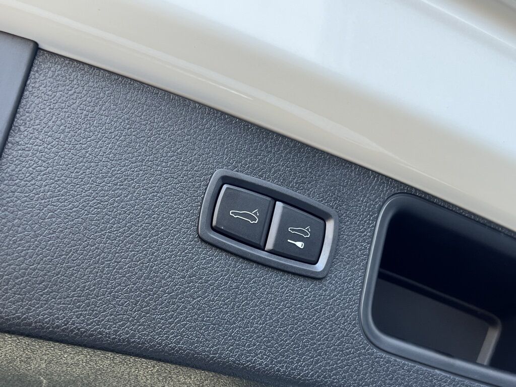 2022 Porsche Macan Base Indianapolis IN