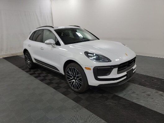 2022 Porsche Macan Base Indianapolis IN