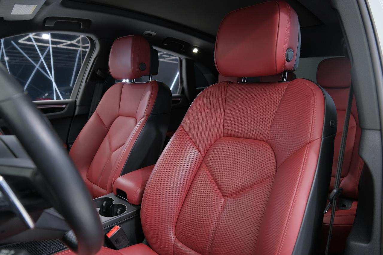 2022 Porsche Macan Base Miami FL