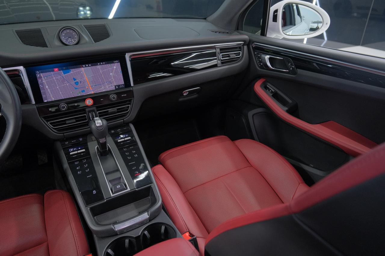 2022 Porsche Macan Base Miami FL