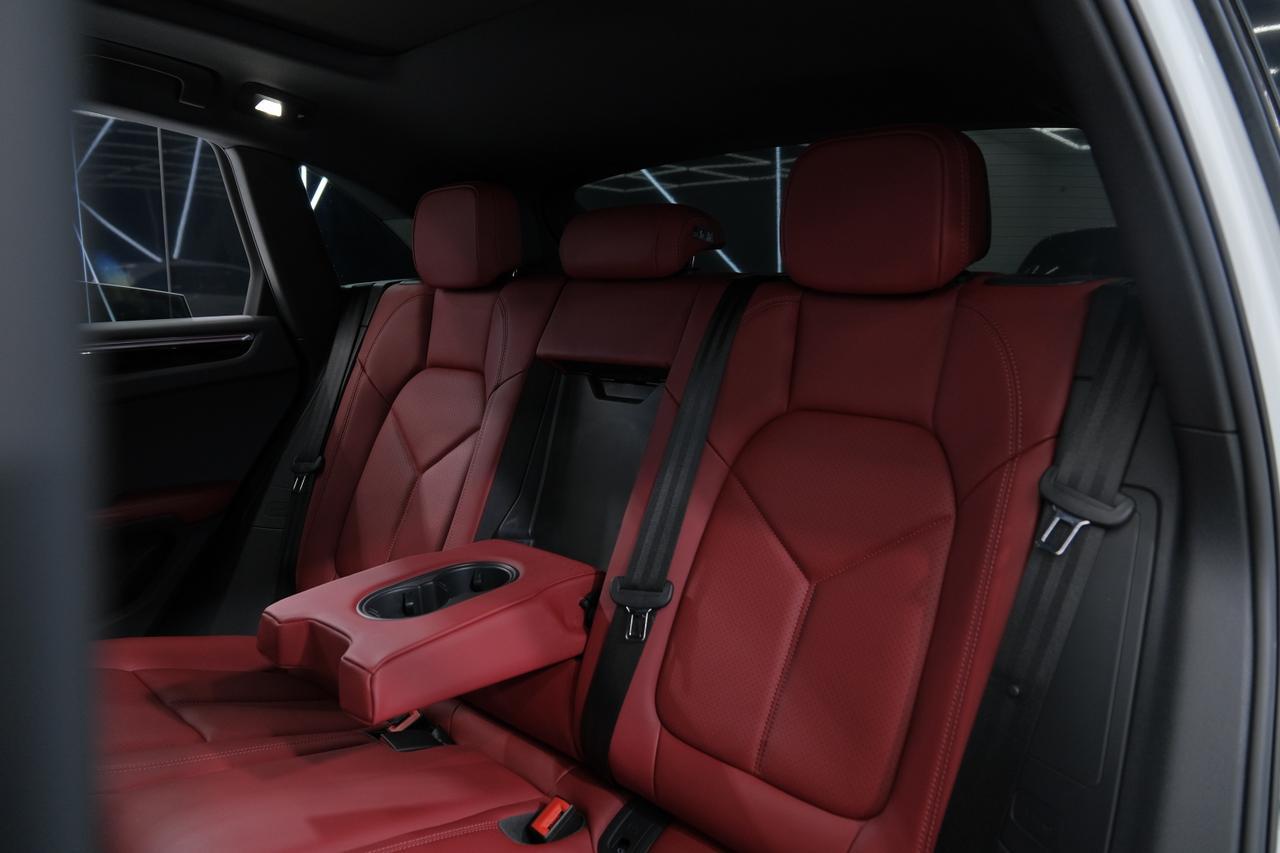 2022 Porsche Macan Base Miami FL