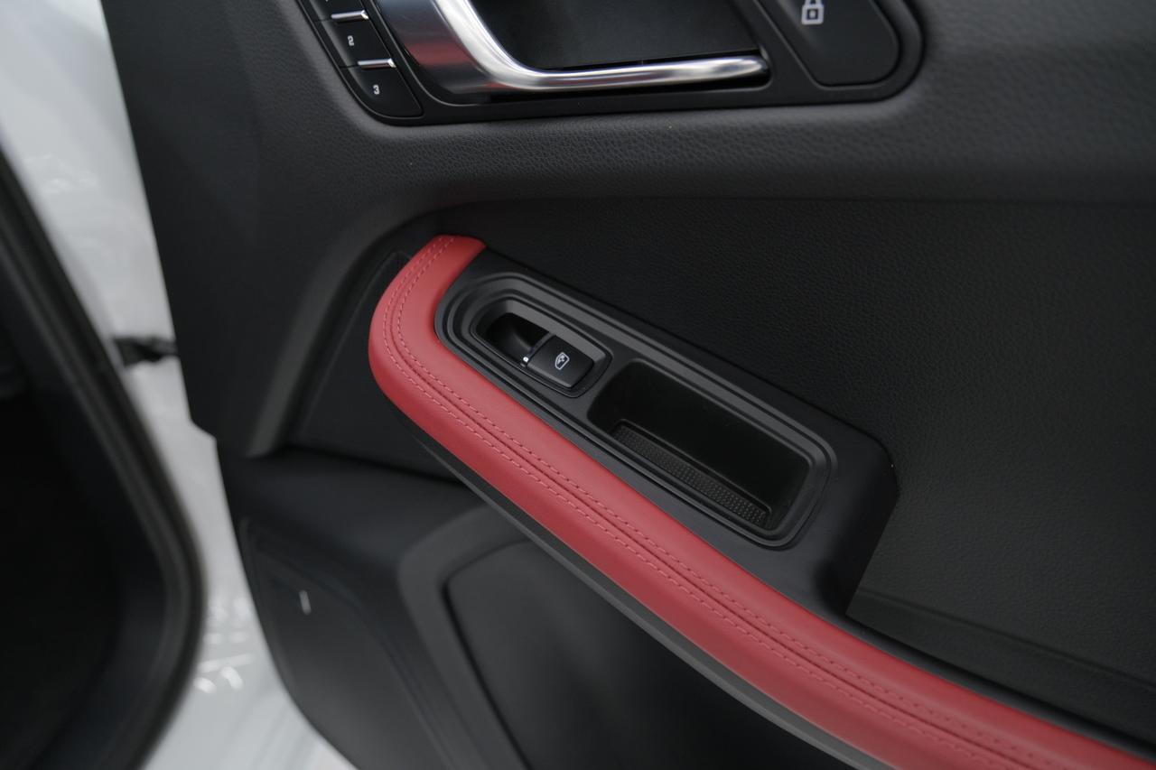 2022 Porsche Macan Base Miami FL