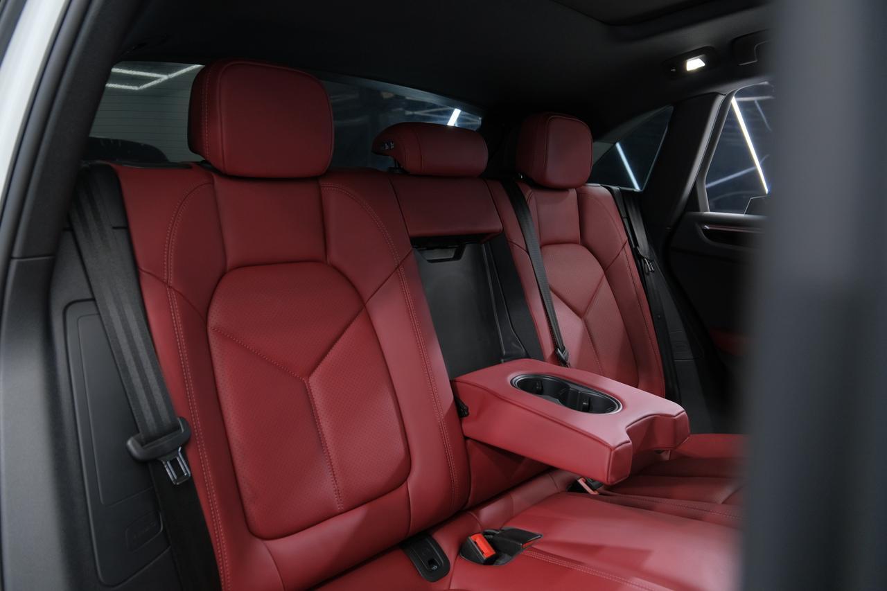 2022 Porsche Macan Base Miami FL