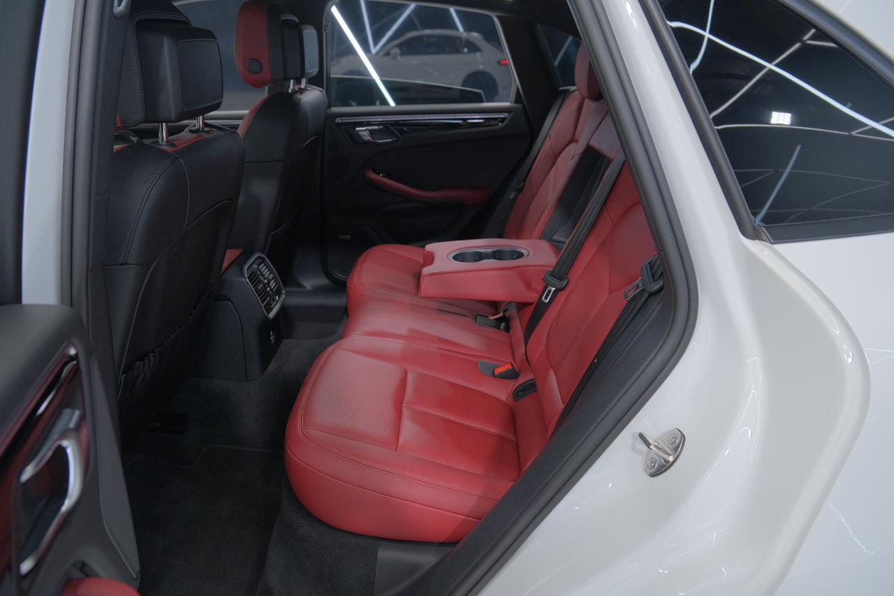 2022 Porsche Macan Base Miami FL