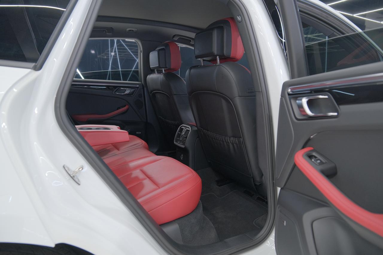 2022 Porsche Macan Base Miami FL