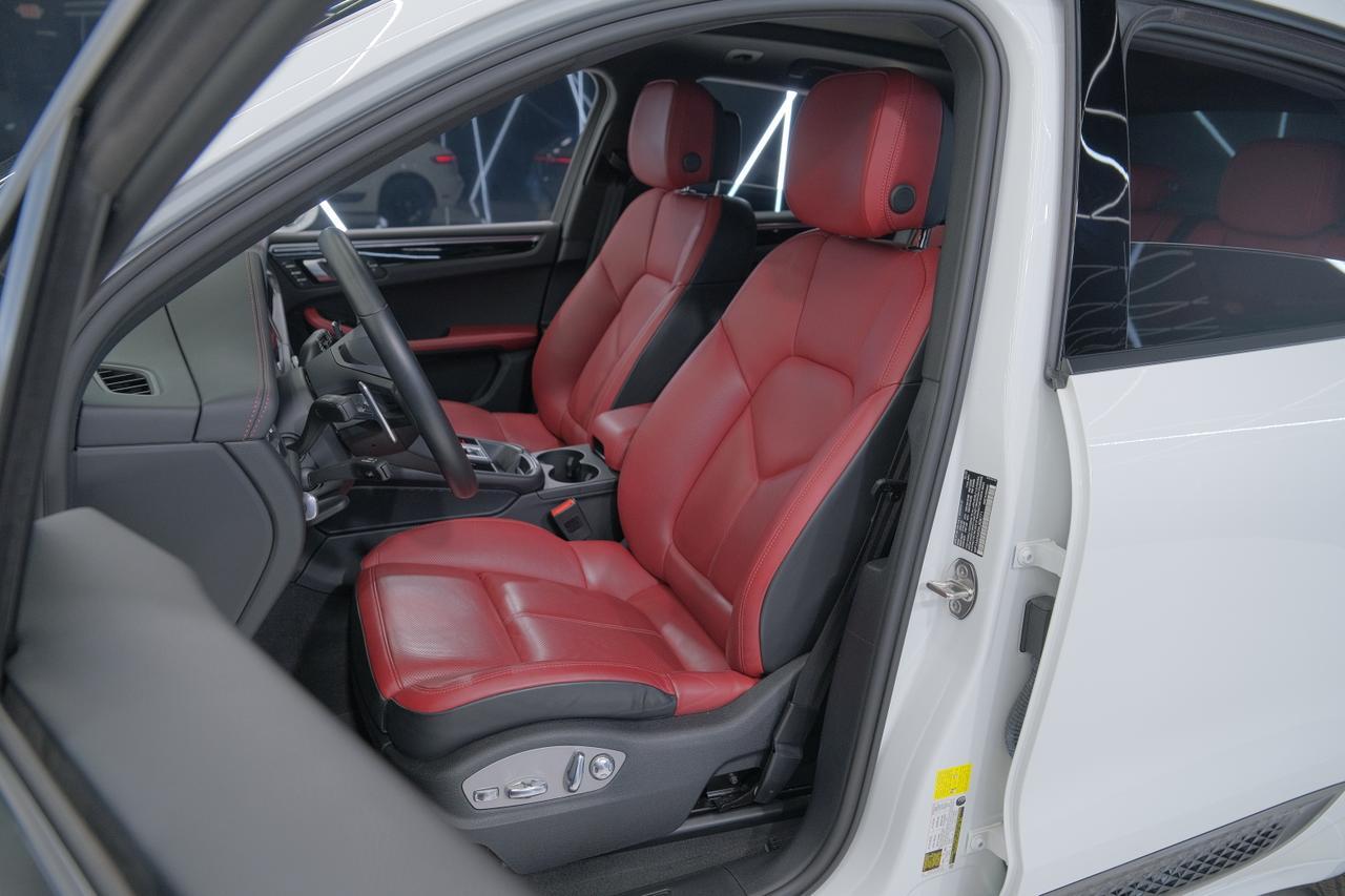 2022 Porsche Macan Base Miami FL