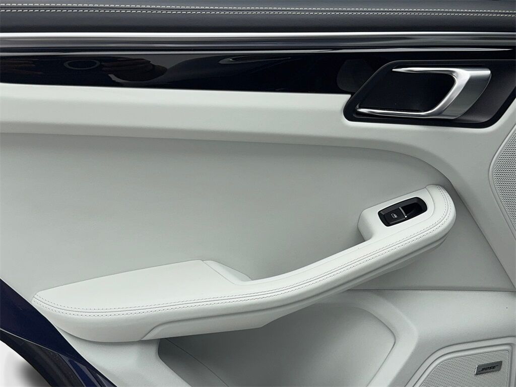 2022 Porsche Macan Base NAV,CAM,PANO,HTD STS,BLIND SPOT,21&quot; WLS Plano TX