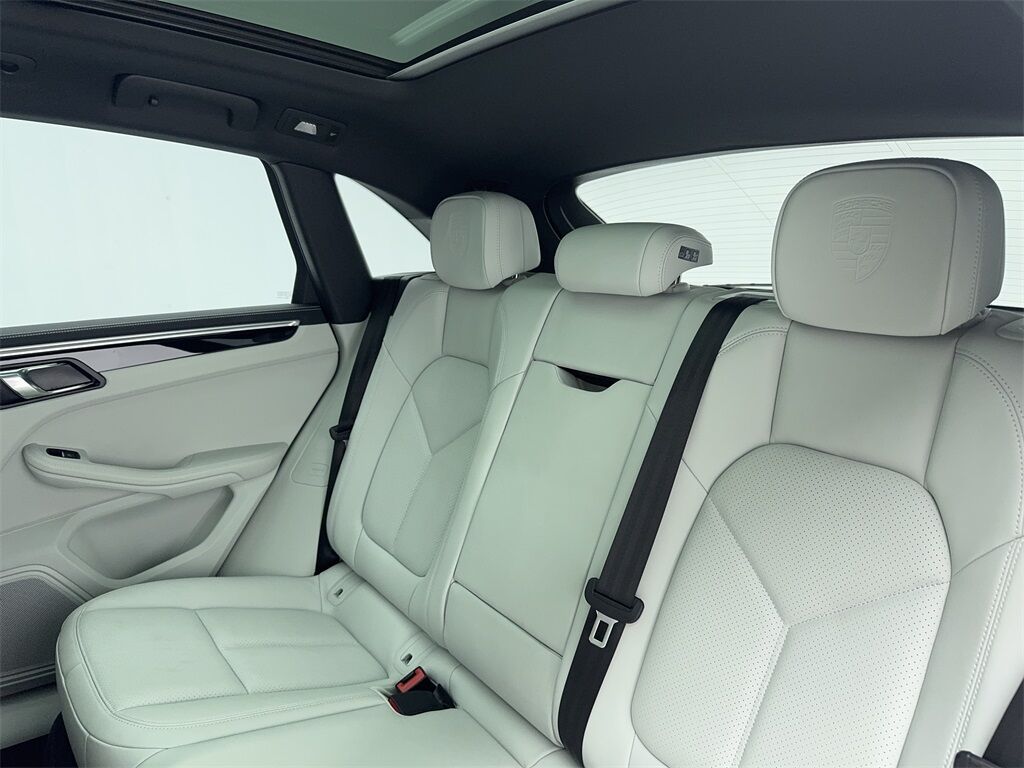 2022 Porsche Macan Base NAV,CAM,PANO,HTD STS,BLIND SPOT,21&quot; WLS Plano TX
