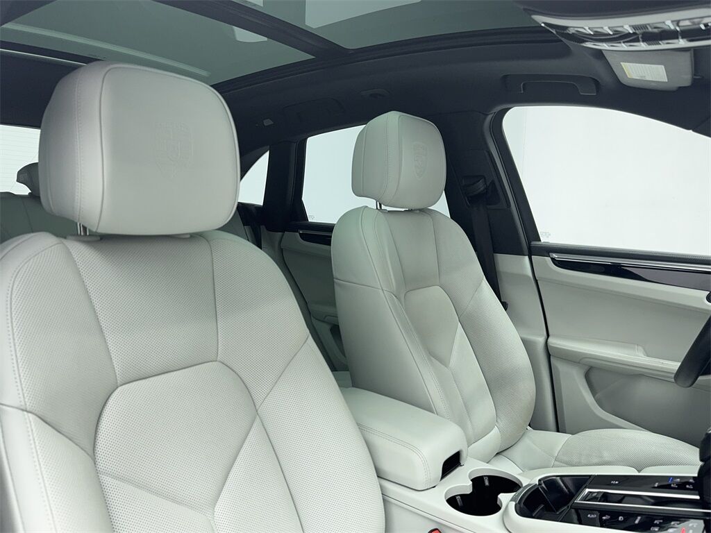 2022 Porsche Macan Base NAV,CAM,PANO,HTD STS,BLIND SPOT,21&quot; WLS Plano TX