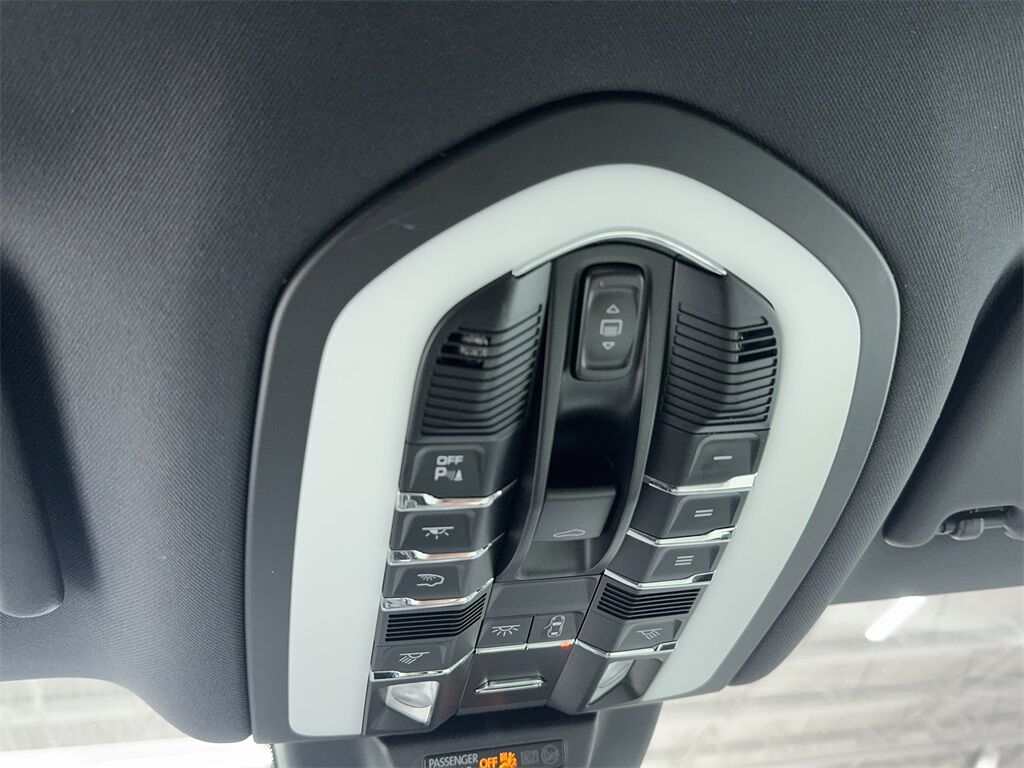 2022 Porsche Macan Base NAV,CAM,PANO,HTD STS,BLIND SPOT,21&quot; WLS Plano TX