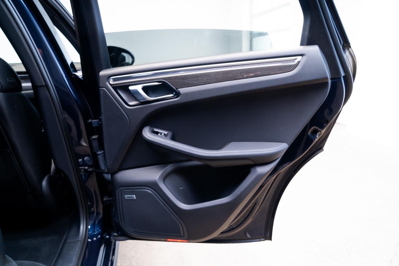 2022 Porsche Macan GTS Sport Chrono Package Carbon Interior Trim Portland OR
