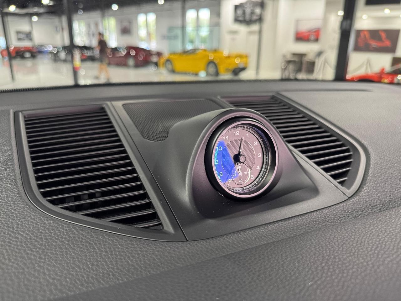 2022 Porsche Macan Miami Blue paint, Sport Chrono package, driver's assistance system, Bose audio system AND MUCH MORE! Fort Lauderdale FL