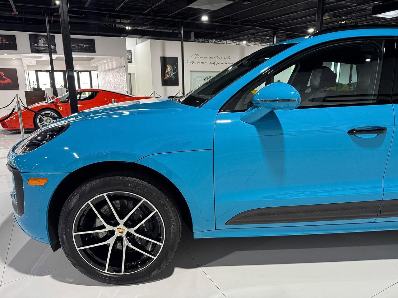 2022 Porsche Macan Miami Blue paint, Sport Chrono package, driver's assistance system, Bose audio system AND MUCH MORE! Fort Lauderdale FL