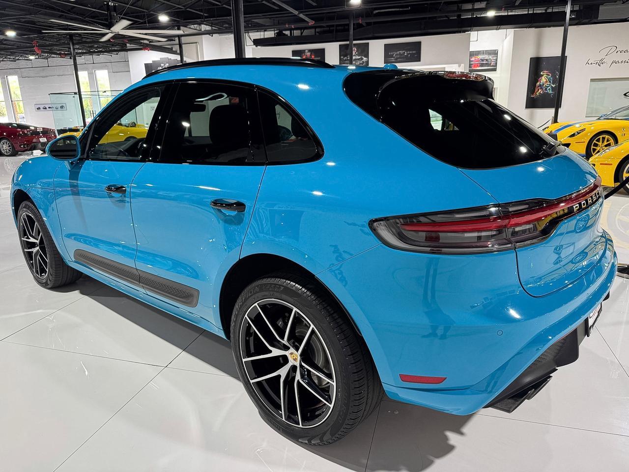 2022 Porsche Macan Miami Blue paint, Sport Chrono package, driver's assistance system, Bose audio system AND MUCH MORE! Fort Lauderdale FL