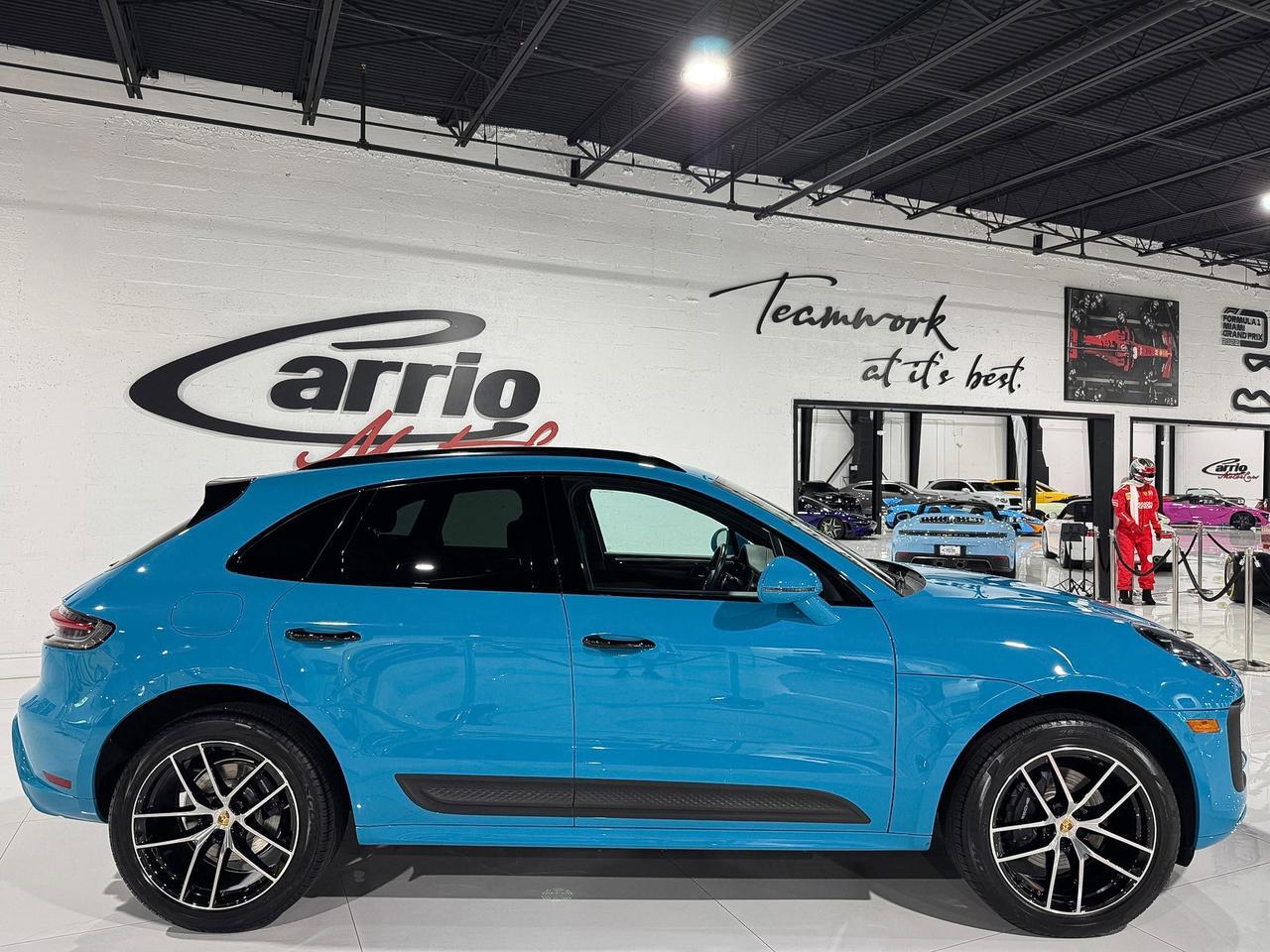 2022 Porsche Macan Miami Blue paint, Sport Chrono package, driver's assistance system, Bose audio system AND MUCH MORE! Fort Lauderdale FL