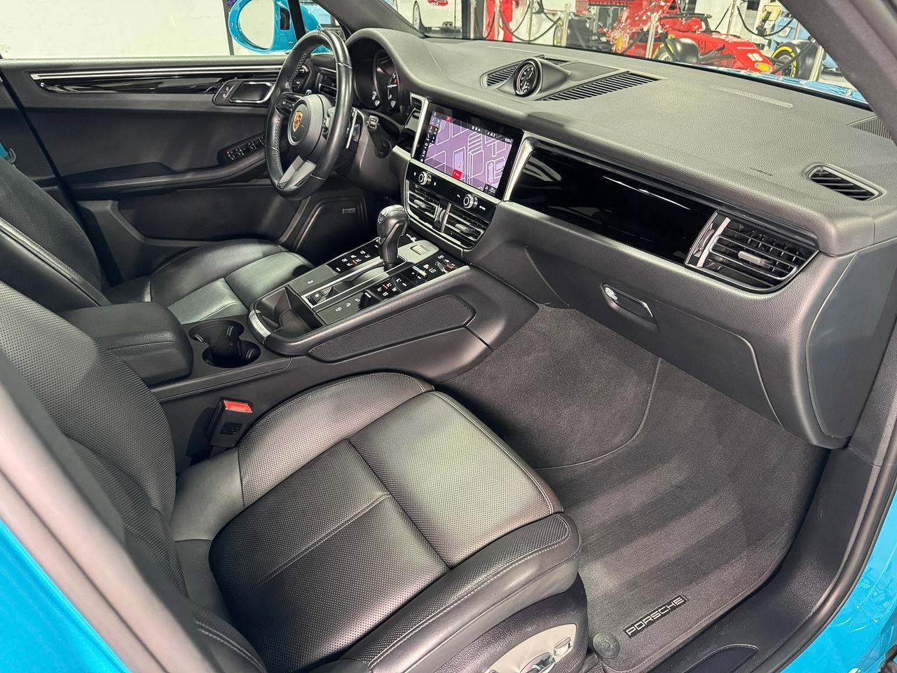 2022 Porsche Macan Miami Blue paint, Sport Chrono package, driver's assistance system, Bose audio system AND MUCH MORE! Fort Lauderdale FL