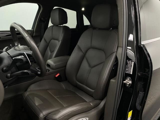 2022 Porsche Macan S Appleton WI