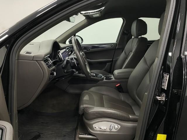 2022 Porsche Macan S Appleton WI