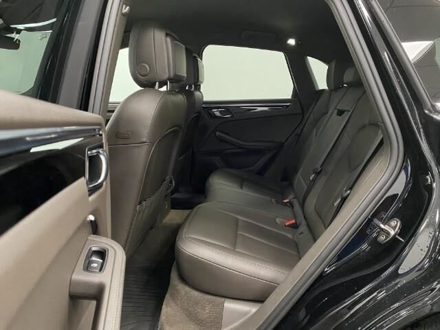 2022 Porsche Macan S Appleton WI
