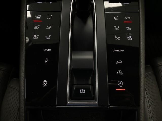 2022 Porsche Macan S Appleton WI