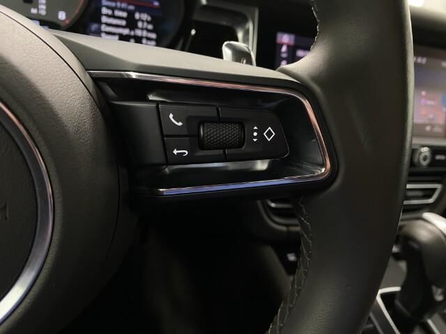 2022 Porsche Macan S Appleton WI