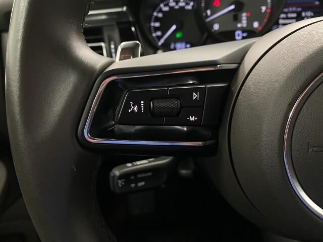 2022 Porsche Macan S Appleton WI