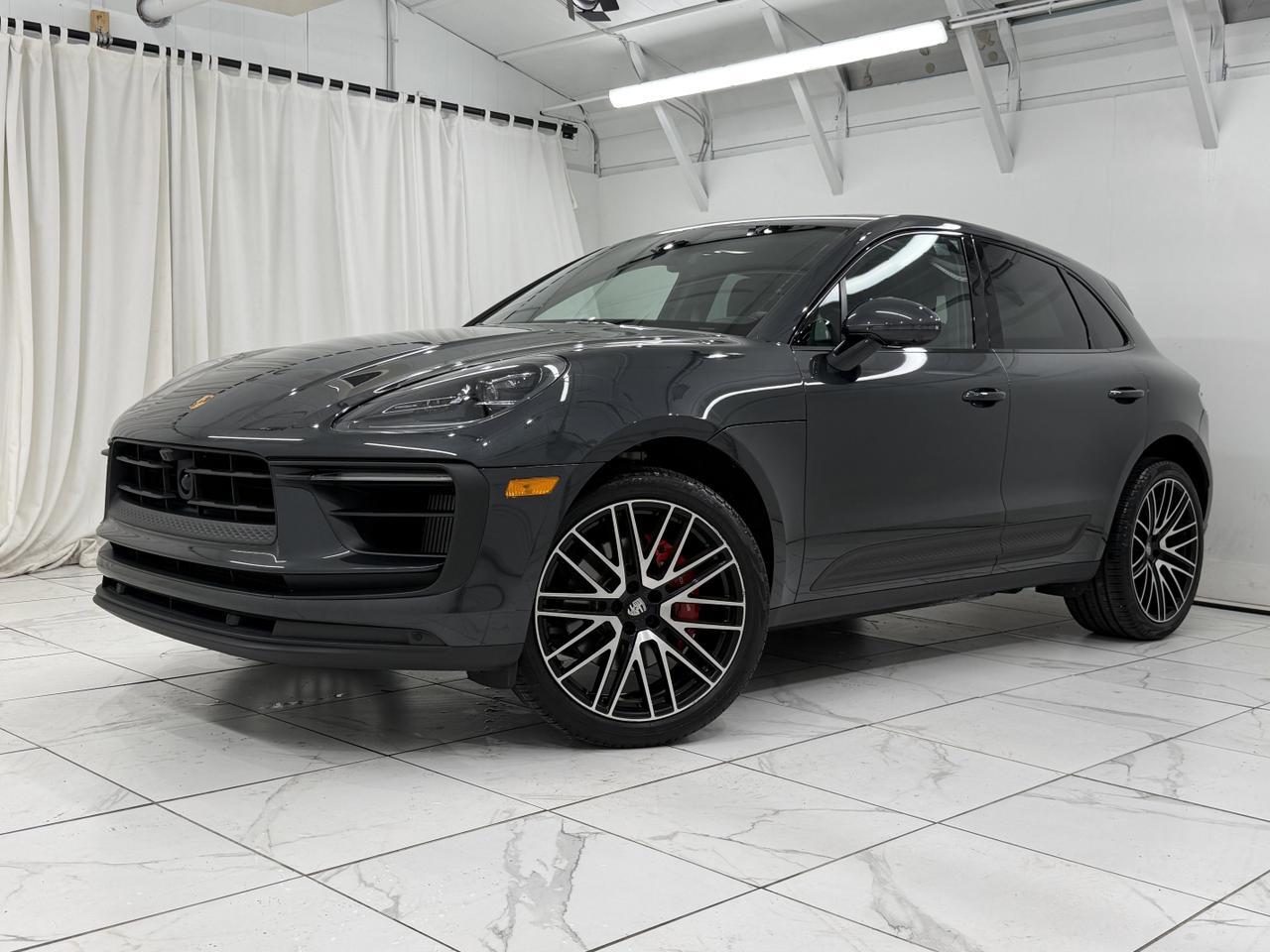 2022 Porsche Macan S's photo