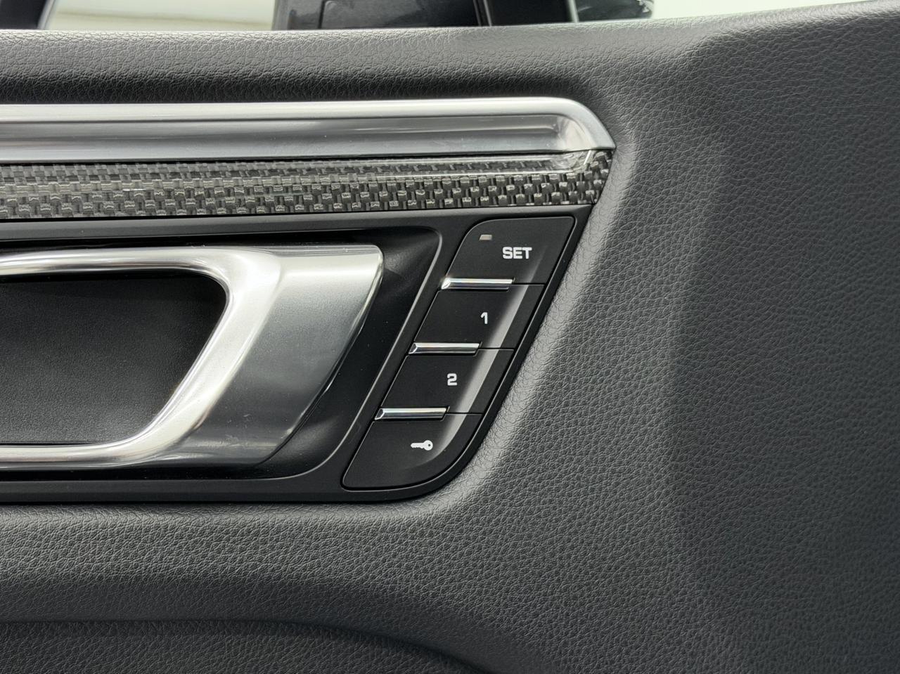 2022 Porsche Macan S Newark DE
