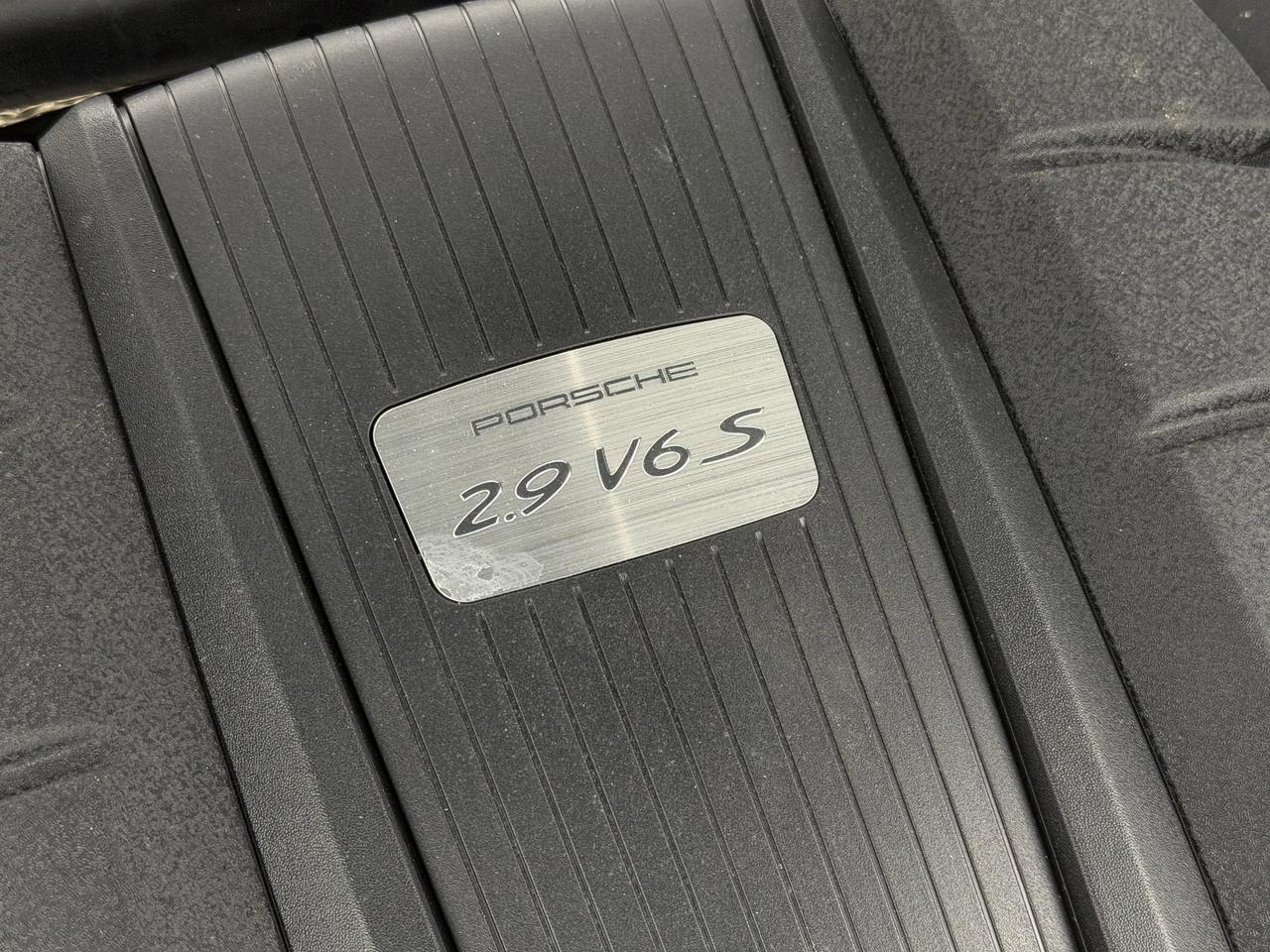 2022 Porsche Macan S Newark DE