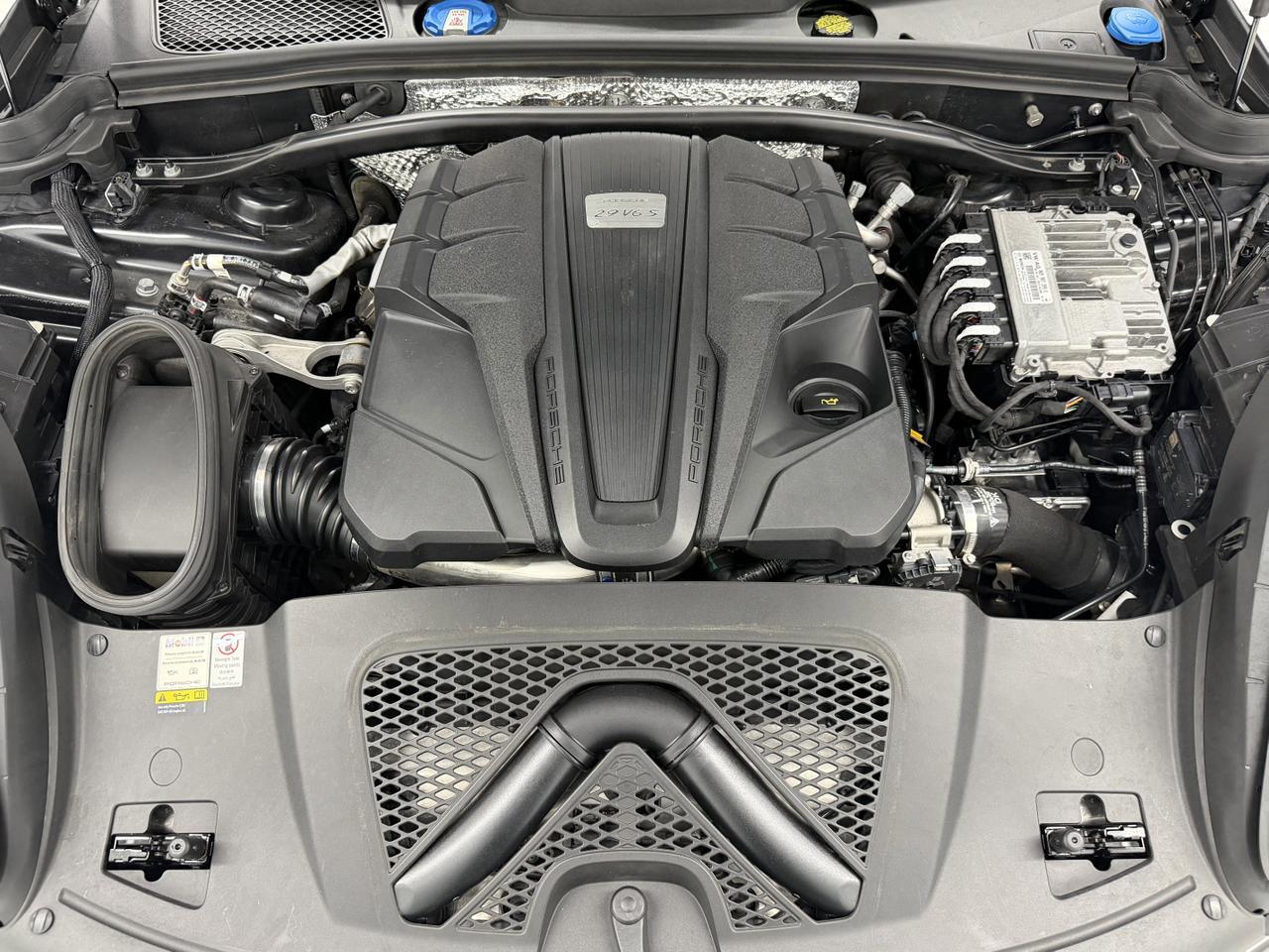 2022 Porsche Macan S Newark DE