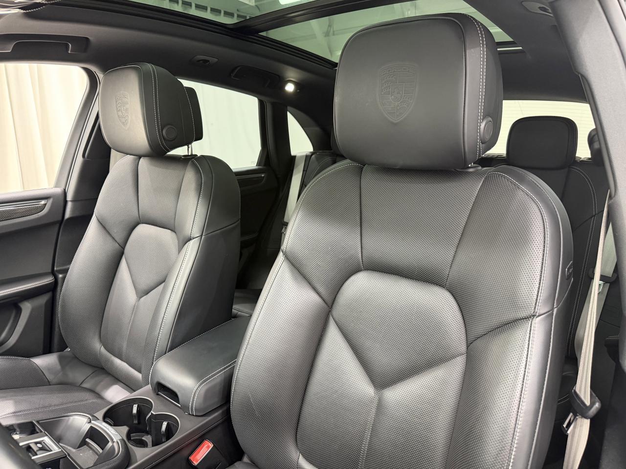 2022 Porsche Macan S Newark DE