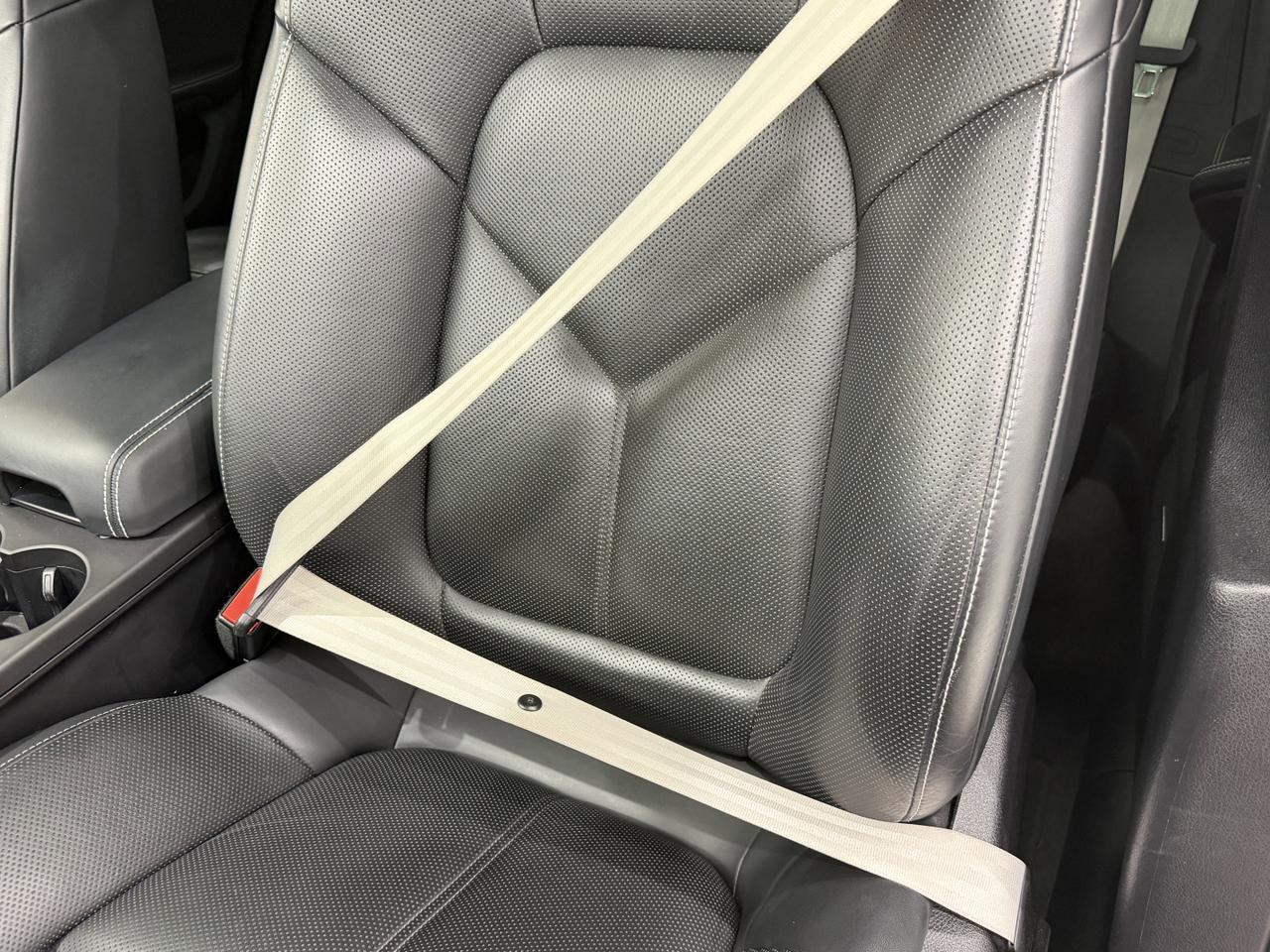 2022 Porsche Macan S Newark DE