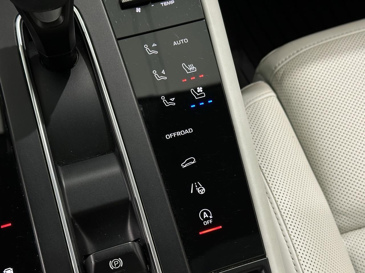 2022 Porsche Macan S Newark DE