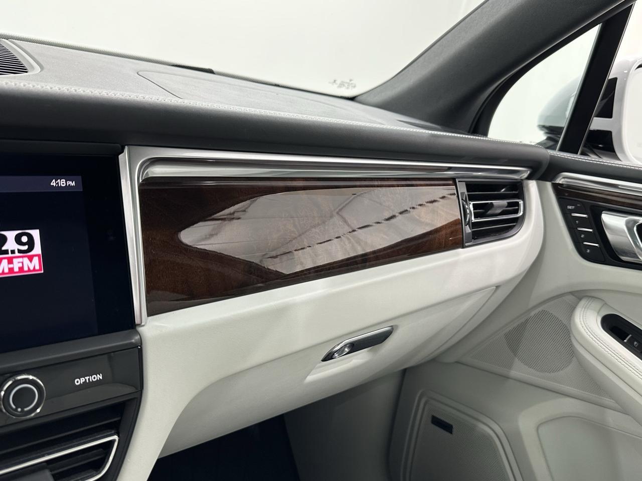 2022 Porsche Macan S Newark DE