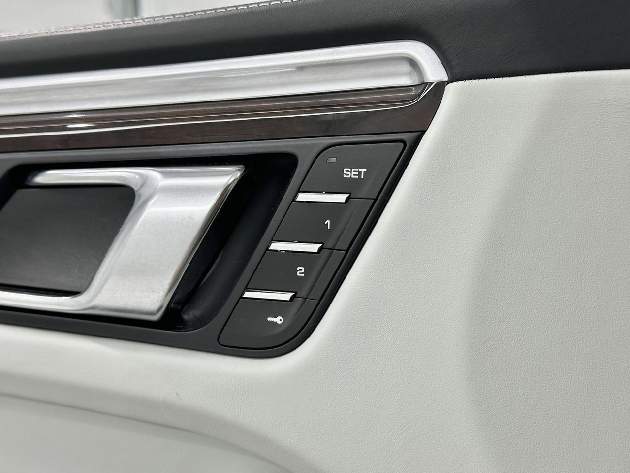 2022 Porsche Macan S Newark DE