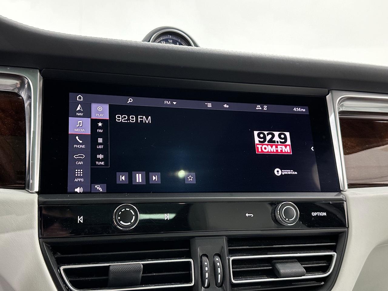 2022 Porsche Macan S Newark DE
