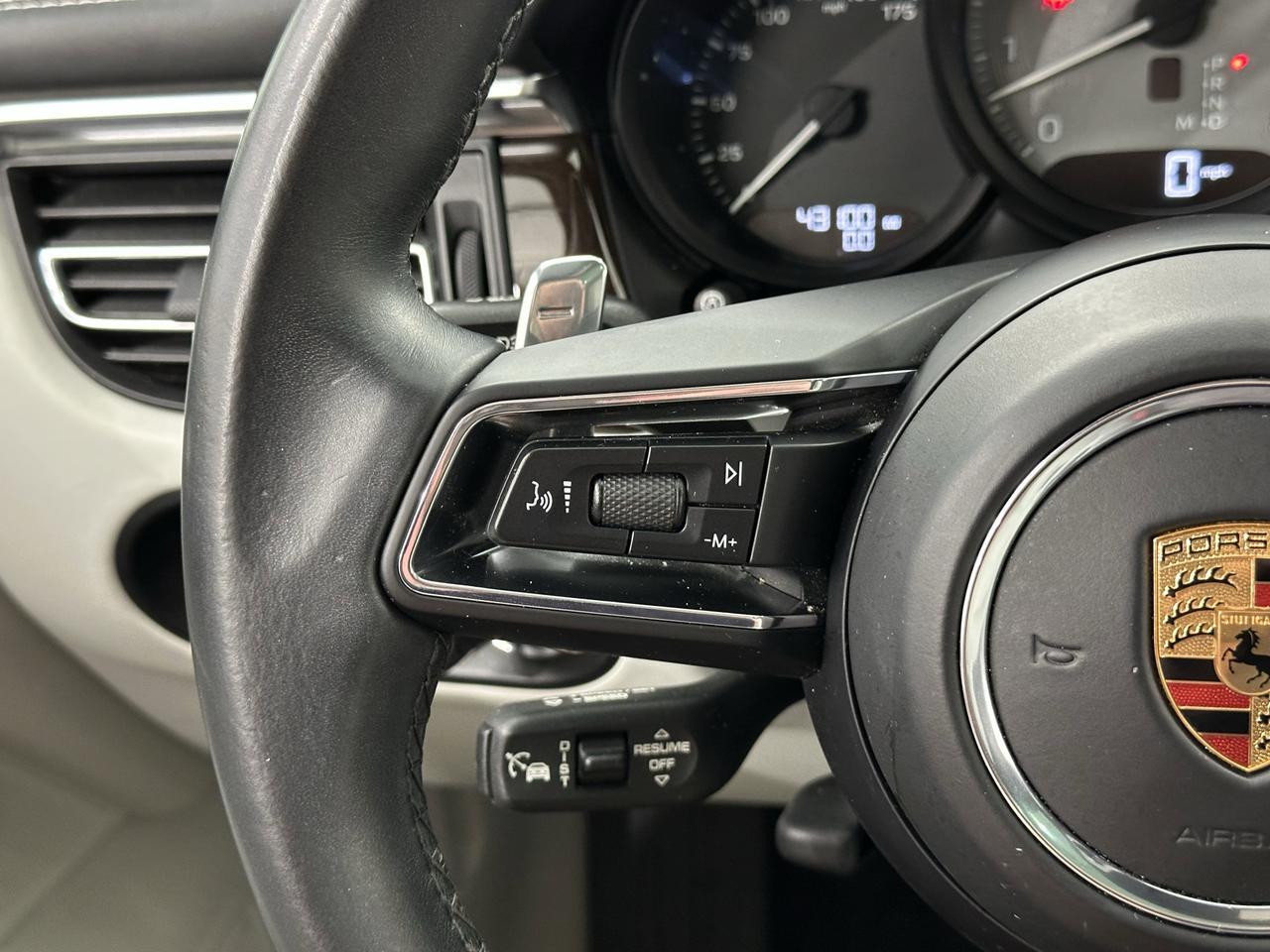 2022 Porsche Macan S Newark DE