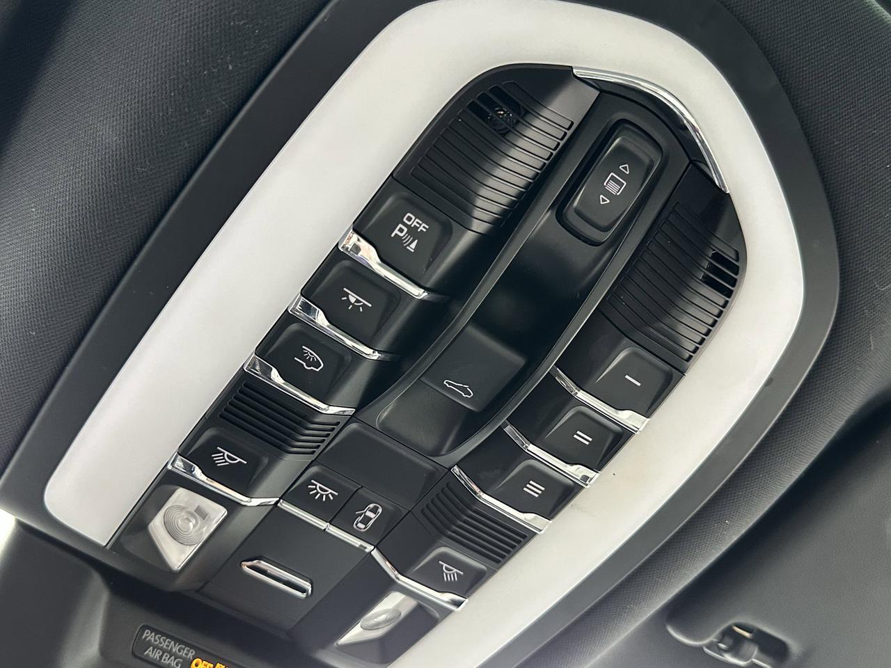 2022 Porsche Macan S Newark DE
