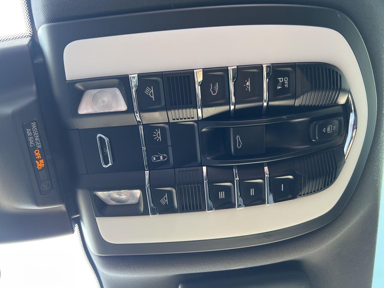 2022 Porsche Macan S Bend OR