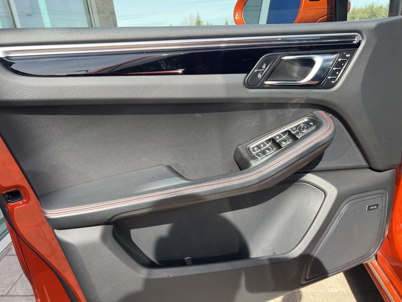 2022 Porsche Macan S Bend OR