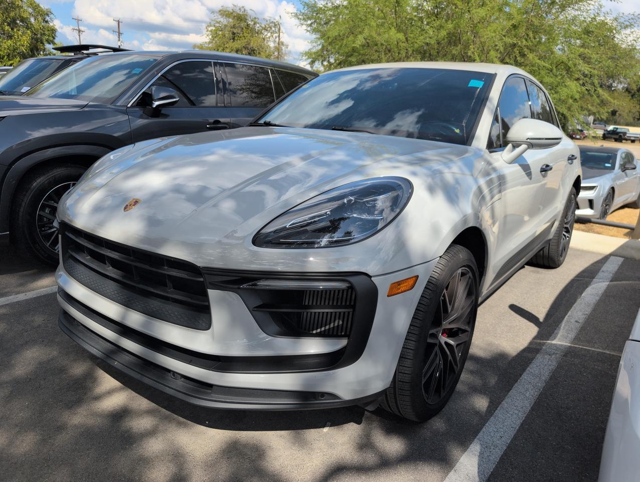 2022 Porsche Macan S