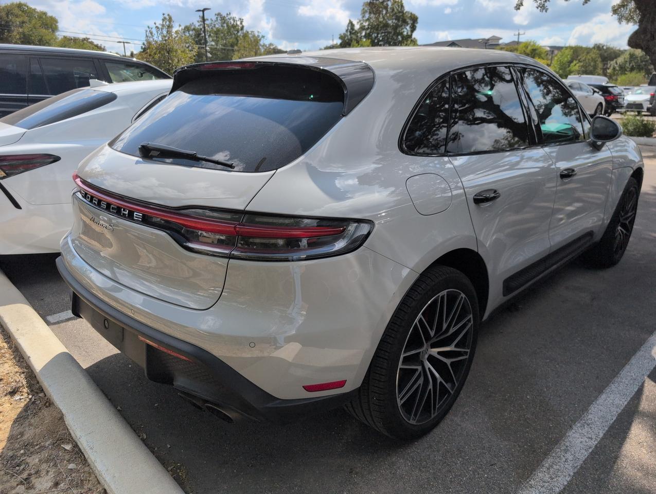 2022 Porsche Macan S