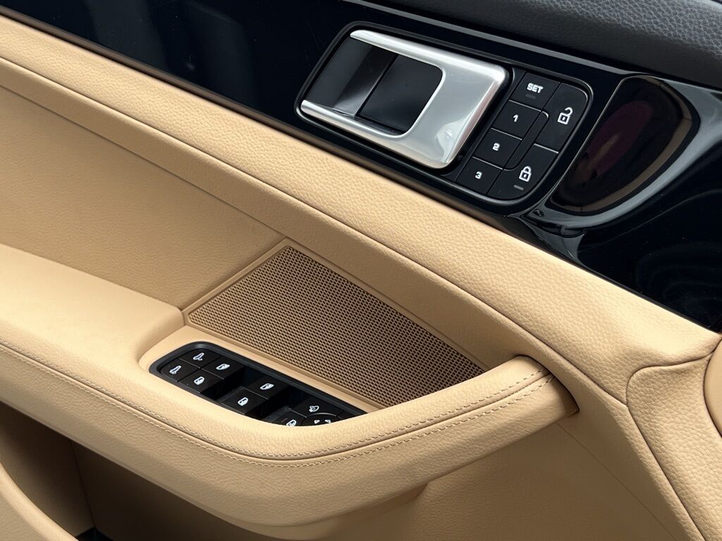 2022 Porsche Panamera 4 Indianapolis IN