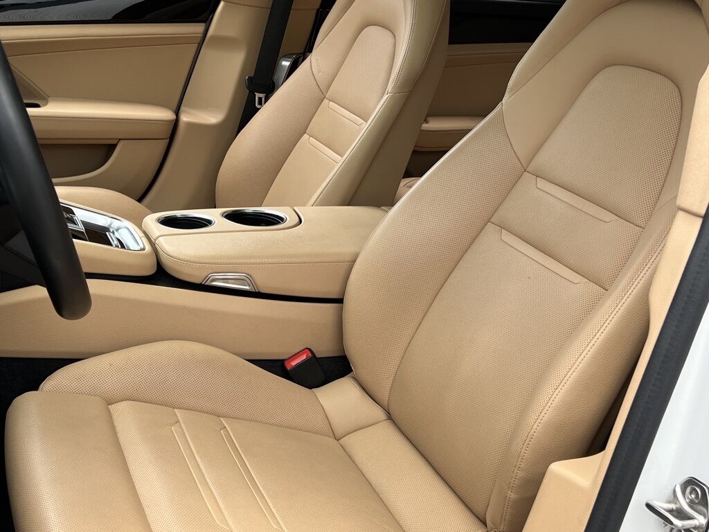 2022 Porsche Panamera 4 Indianapolis IN