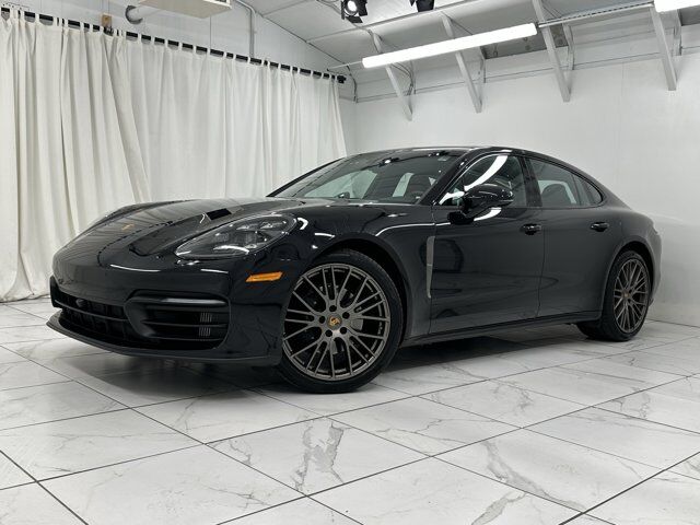 2022 Porsche Panamera 4 Platinum Edition