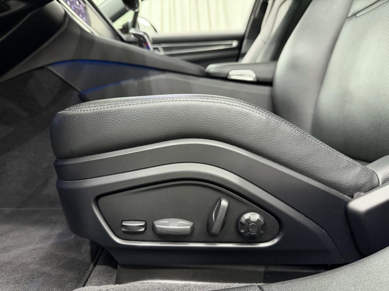 2022 Porsche Panamera 4 Platinum Edition Newark DE